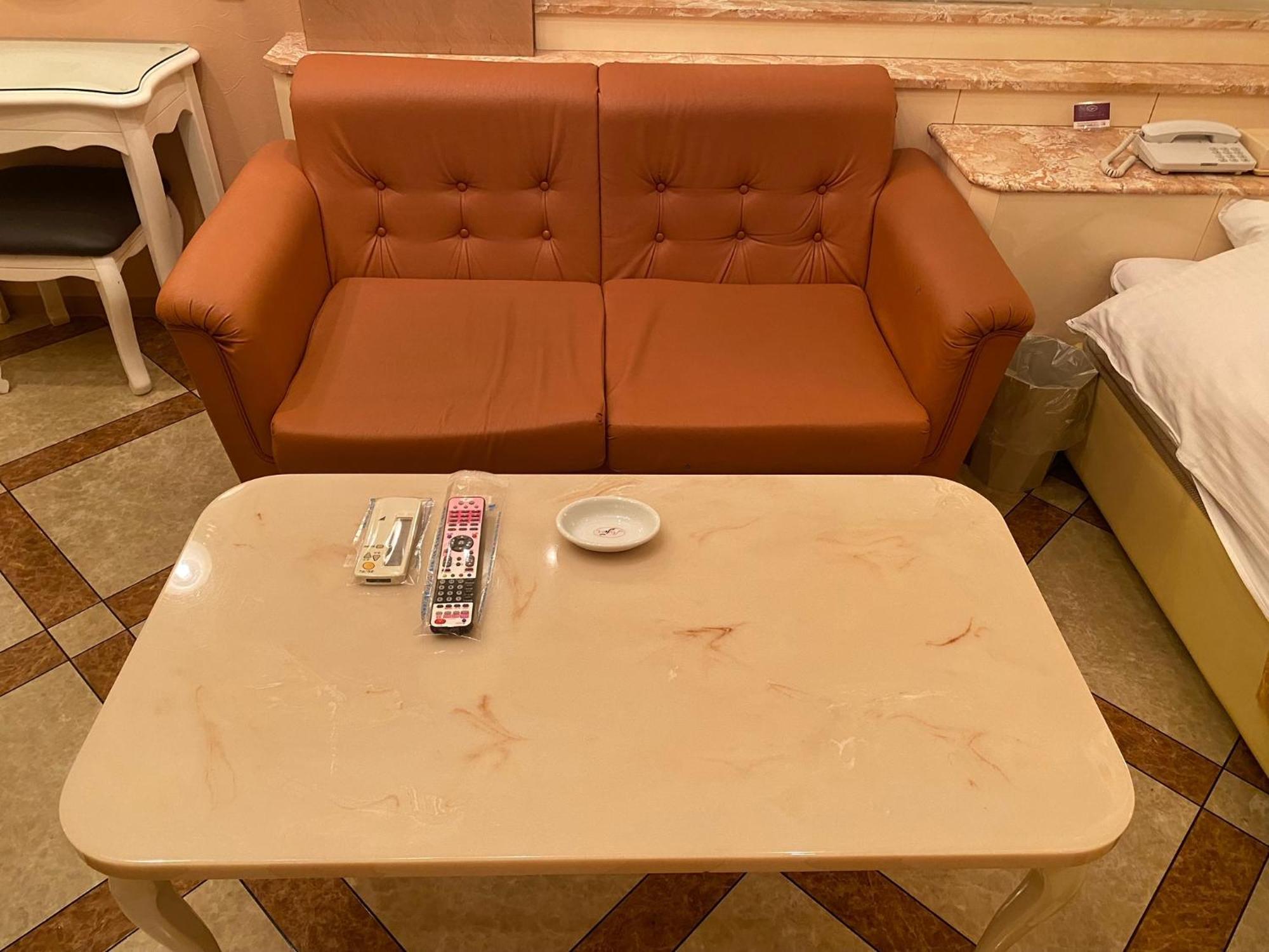 Hotel Hyper (Adults Only) Osaka Bagian luar foto