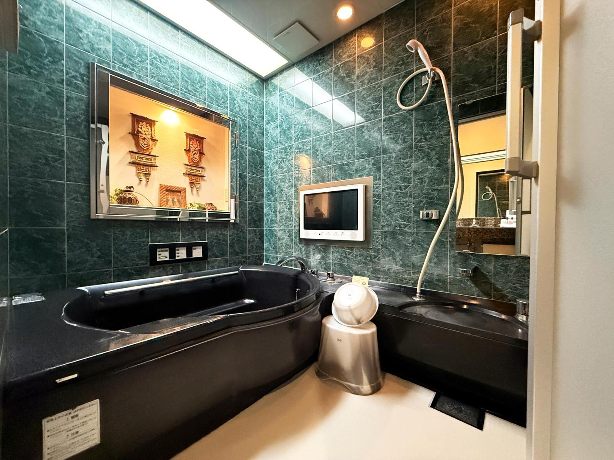 Hotel Hyper (Adults Only) Osaka Bagian luar foto